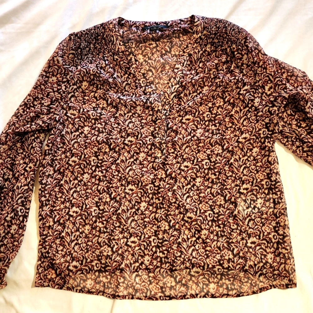 Women's Banana Republic blouse- size small petite